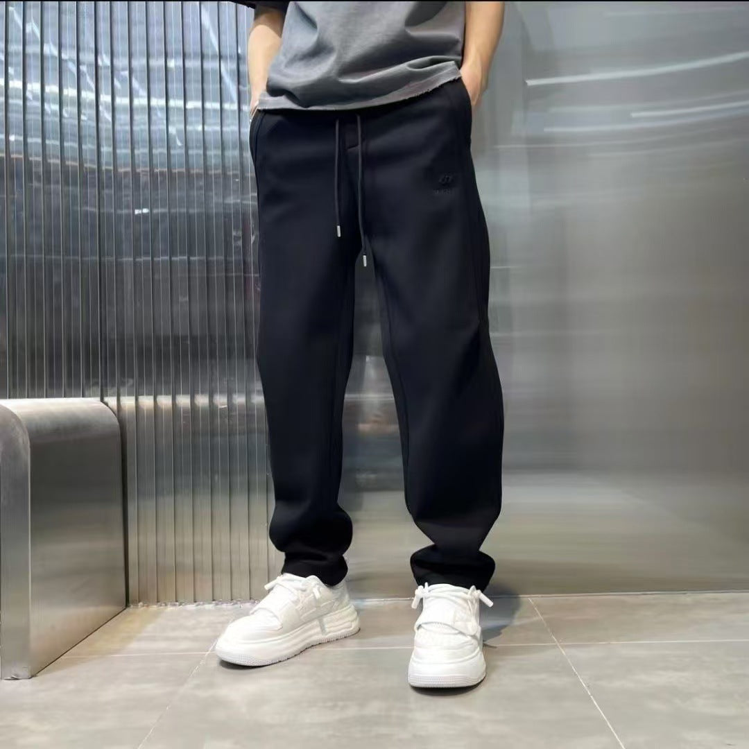 Pantaloni Tuta Uomo con Coulisse e Gamba Affusolata – Vestibilità Ampia