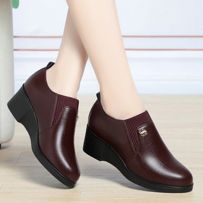 Women's Wedge Shoes with Round Toe and Slip-On Design – Casual Shoes