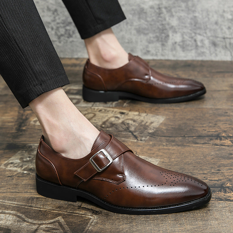 Men's Elegant Brown Faux-Leather Shoes with Metal Buckle and Brogue Details.