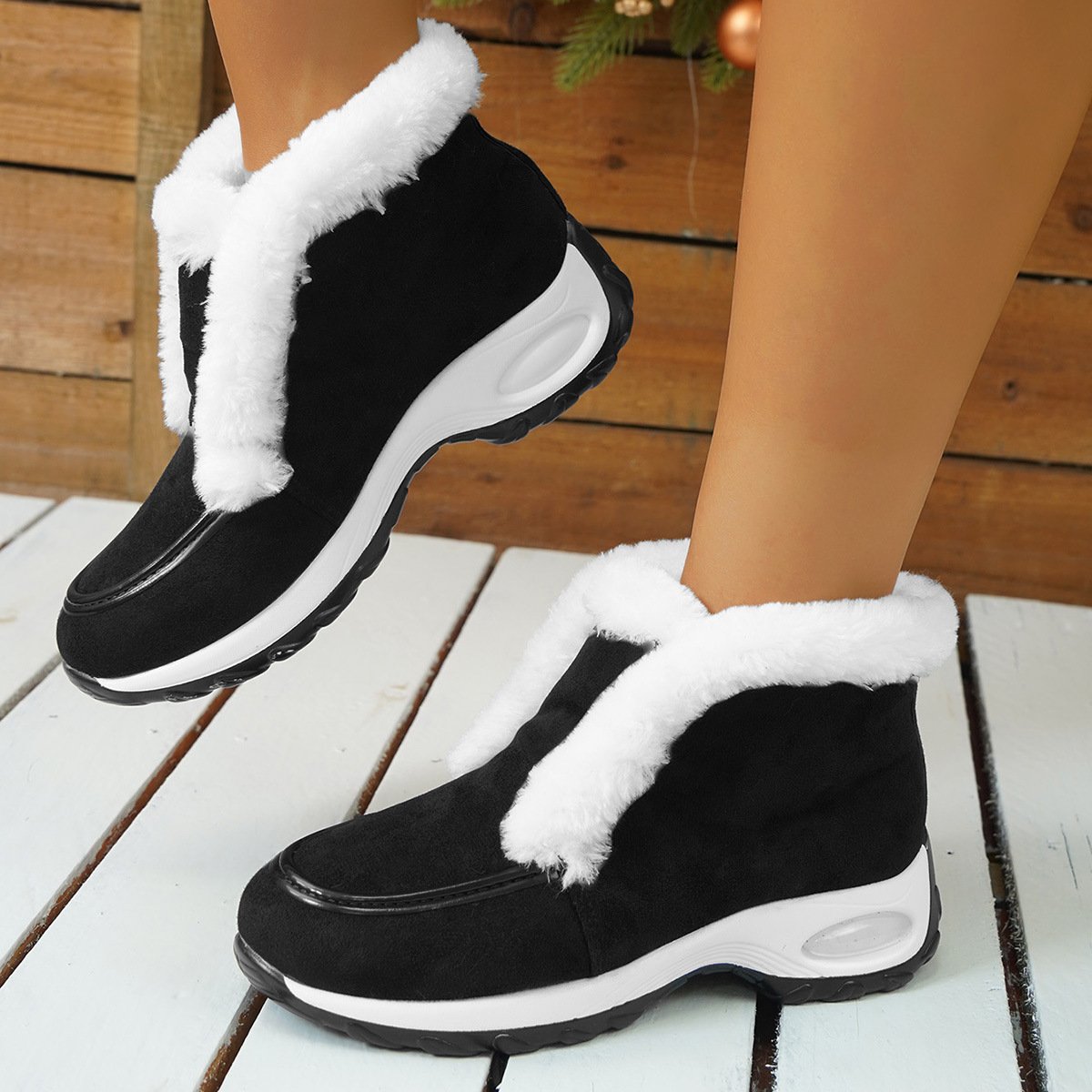 Dame vinterstøvler med plateau og kilehæl – rund snude og slip-on design