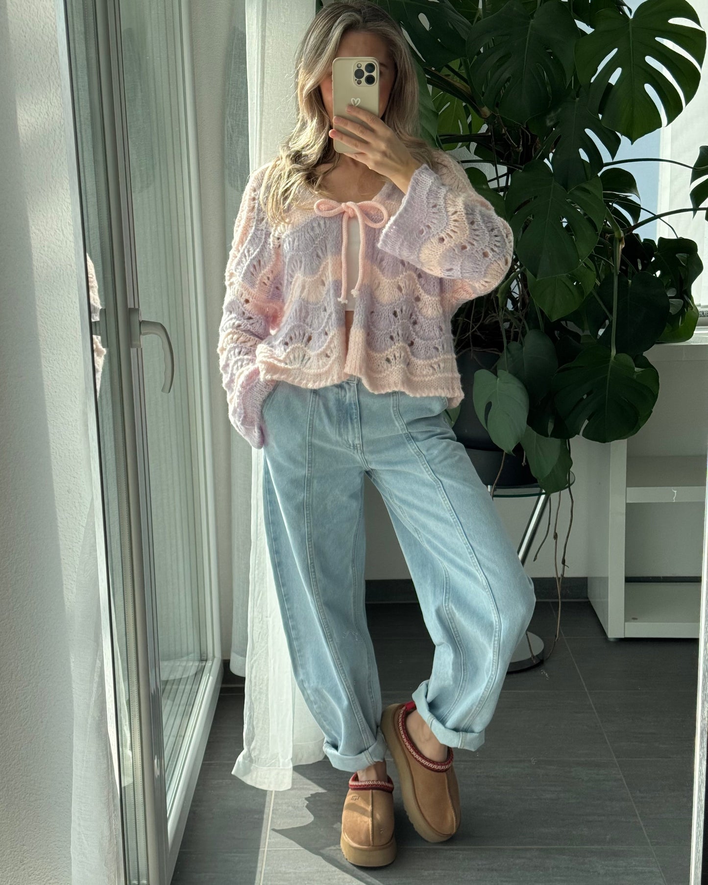 Damejeans med vide ben og mellemhøj talje, lyseblå barrel-effekt