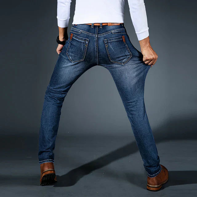 Jeans Uomo Slim Fit Elasticizzati in Denim – Taglio Affusolato e Design Versatile