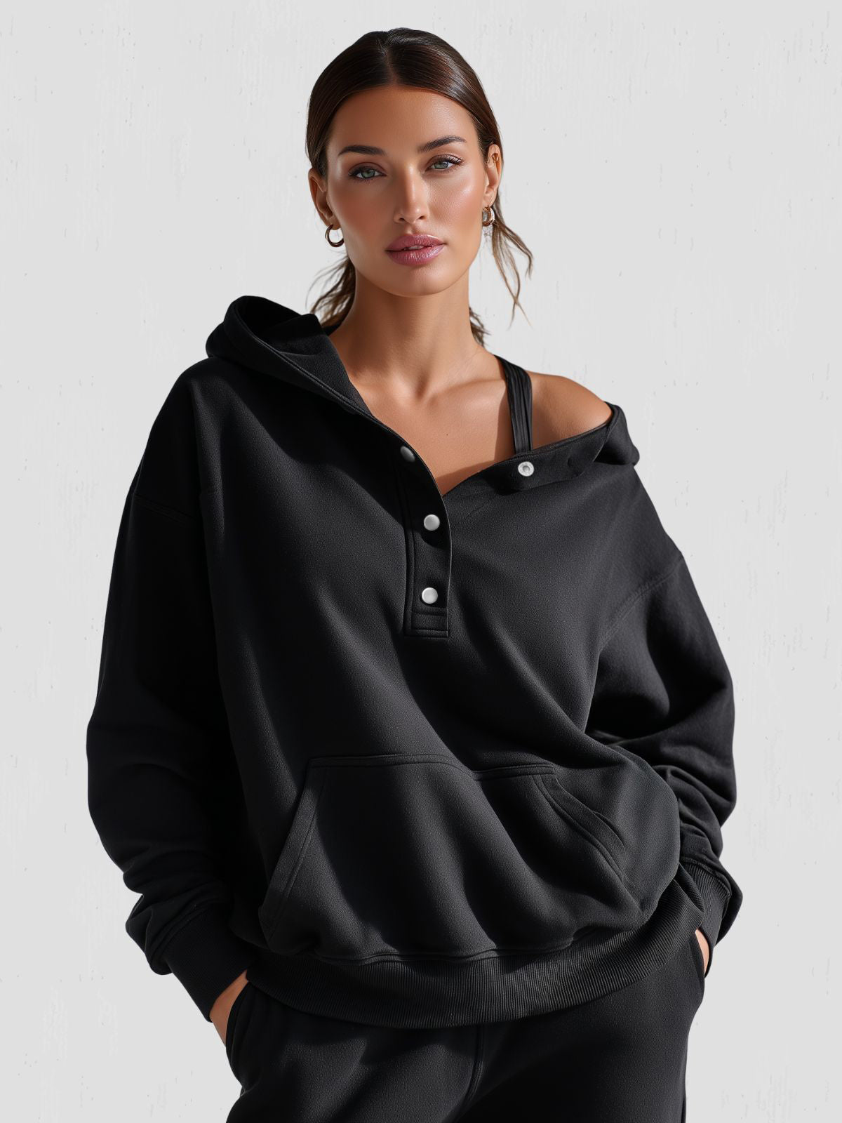 Felpa Donna Oversize con Cappuccio e Bottoni a Pressione – Stile Quotidiano
