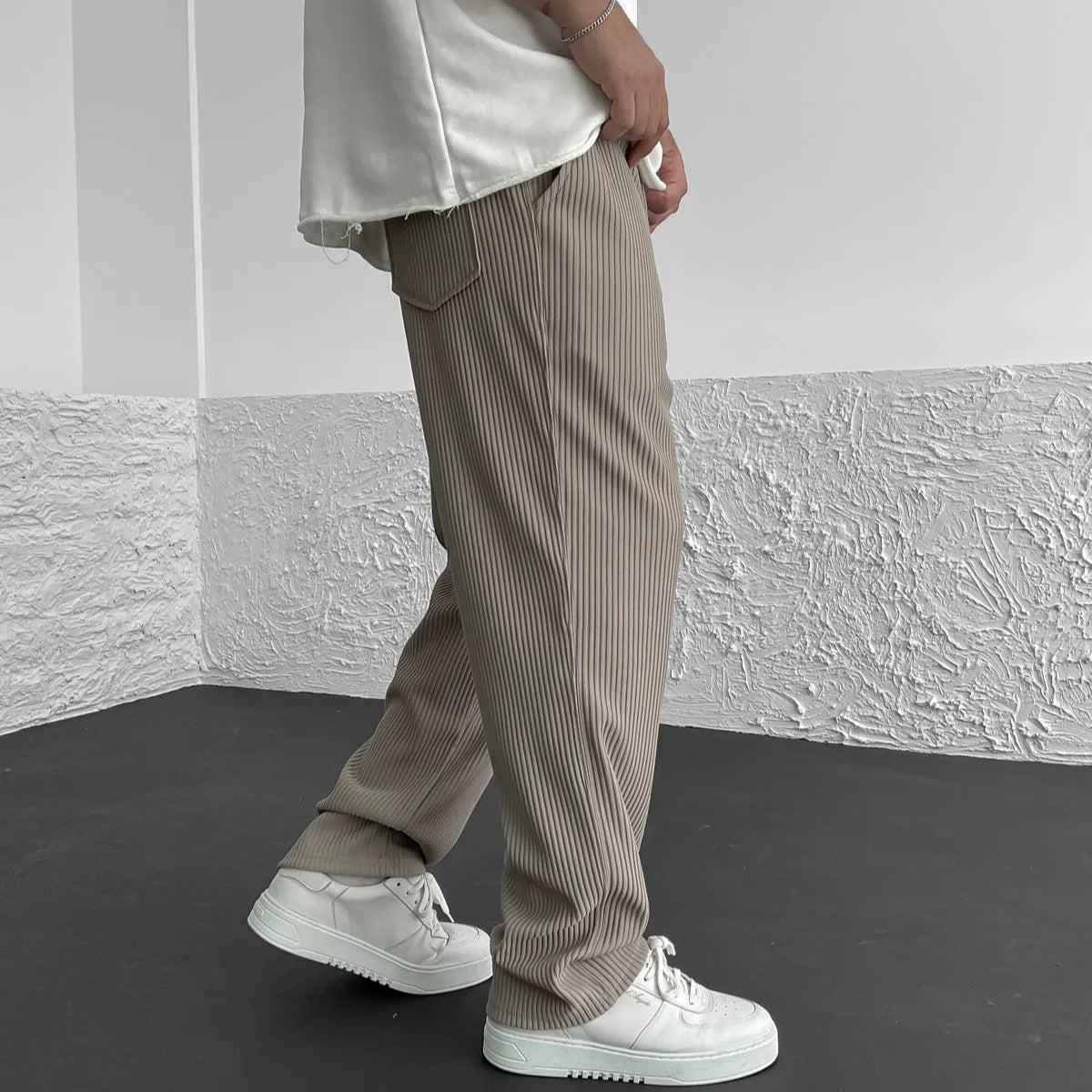 Pantaloni Uomo in Maglia a Coste con Vestibilità Comoda e Vita Regolabile – Design Versatile