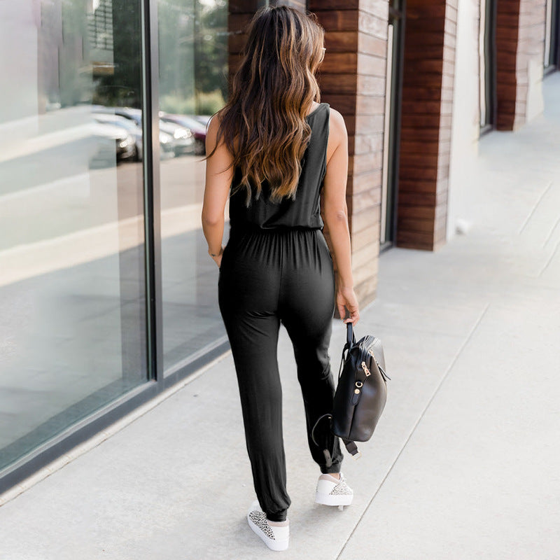 Women's Sleeveless Jumpsuit with Elastic Waist and Tapered Leg – Casual Jumpsuit