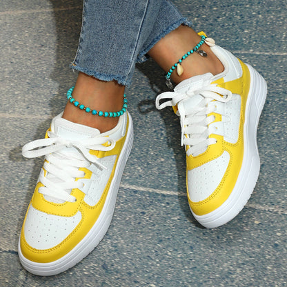 Zapatillas unisex con plataforma, cordones, suela blanda y diseño bajo.