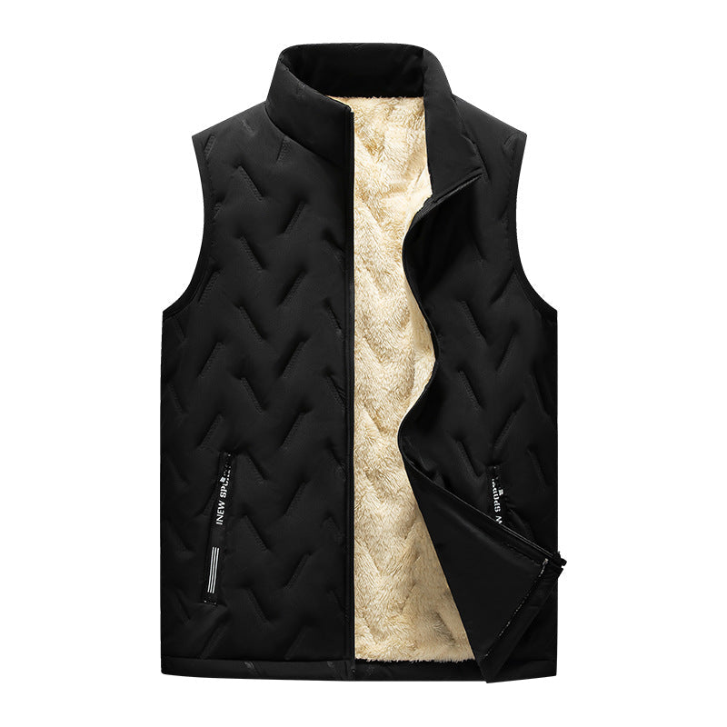 Gilet nero imbottito in pile, senza maniche, con zip frontale e tasche laterali. Perfetto per l'inverno, moda uomo, abbigliamento casual.