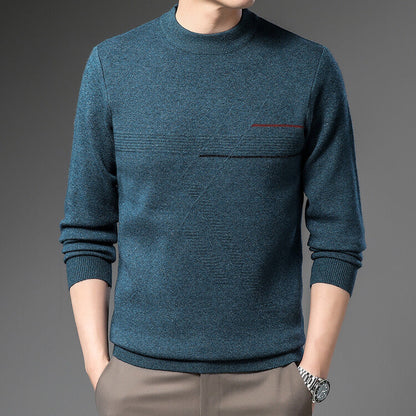 Maglione uomo blu scuro, design moderno, maniche lunghe, collo rotondo, abbinato a pantaloni beige. Moda maschile elegante e casual.
