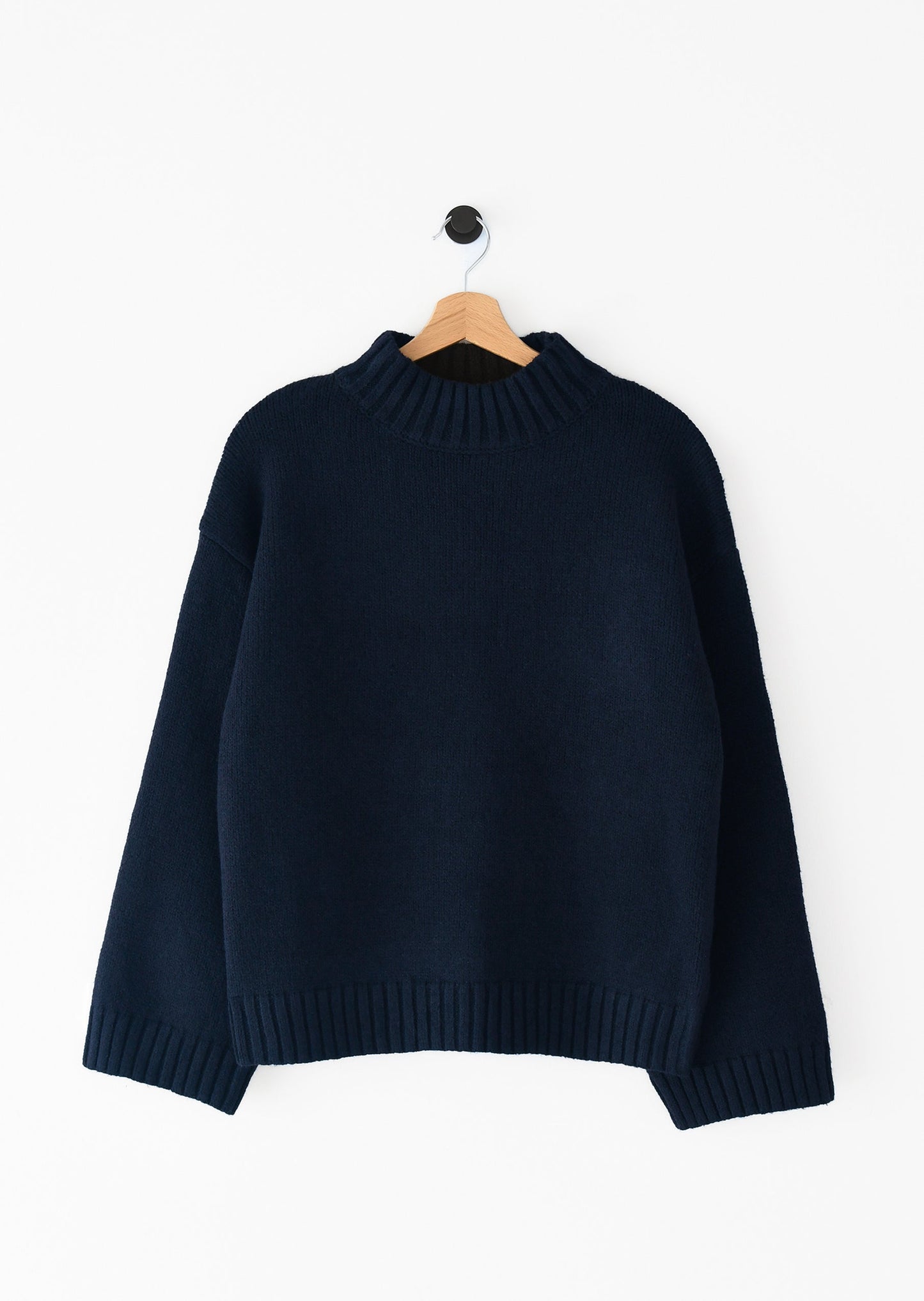 Maglione Donna con Collo Alto e Rifiniture a Costine – Vestibilità Dritta