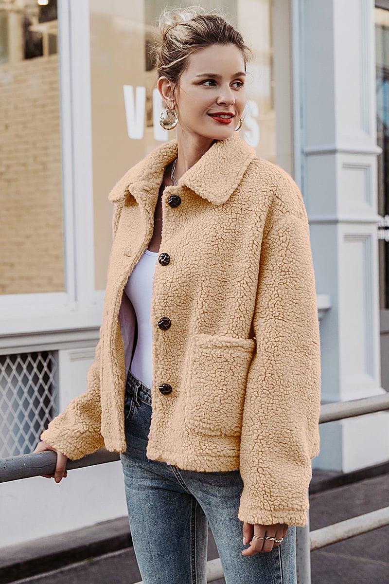 Women's Winter Coat in Synthetic Fur with Long Sleeves and Front Opening