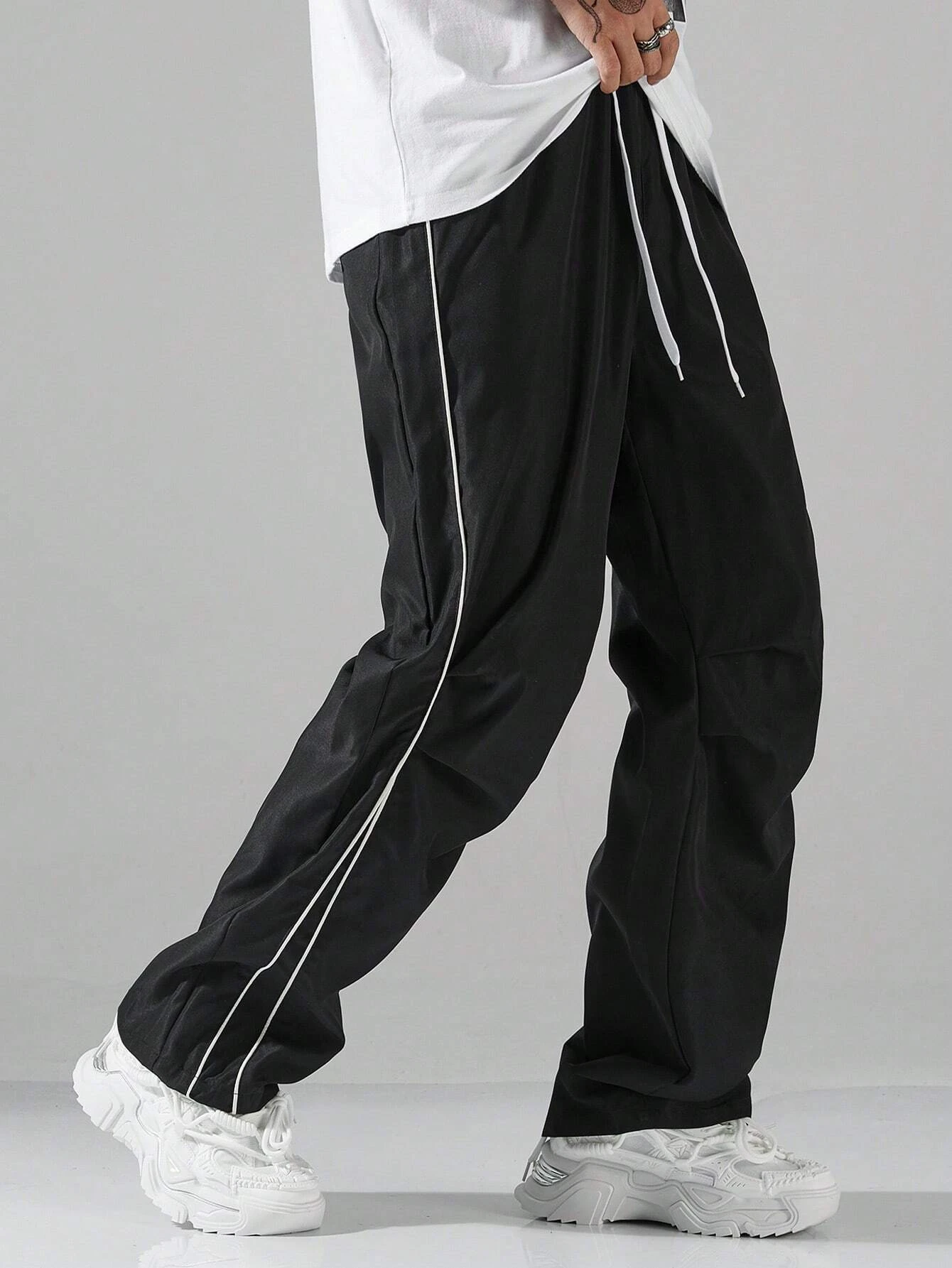 Men's Straight-Leg Sports Pants with Drawstring – Relaxed Fit