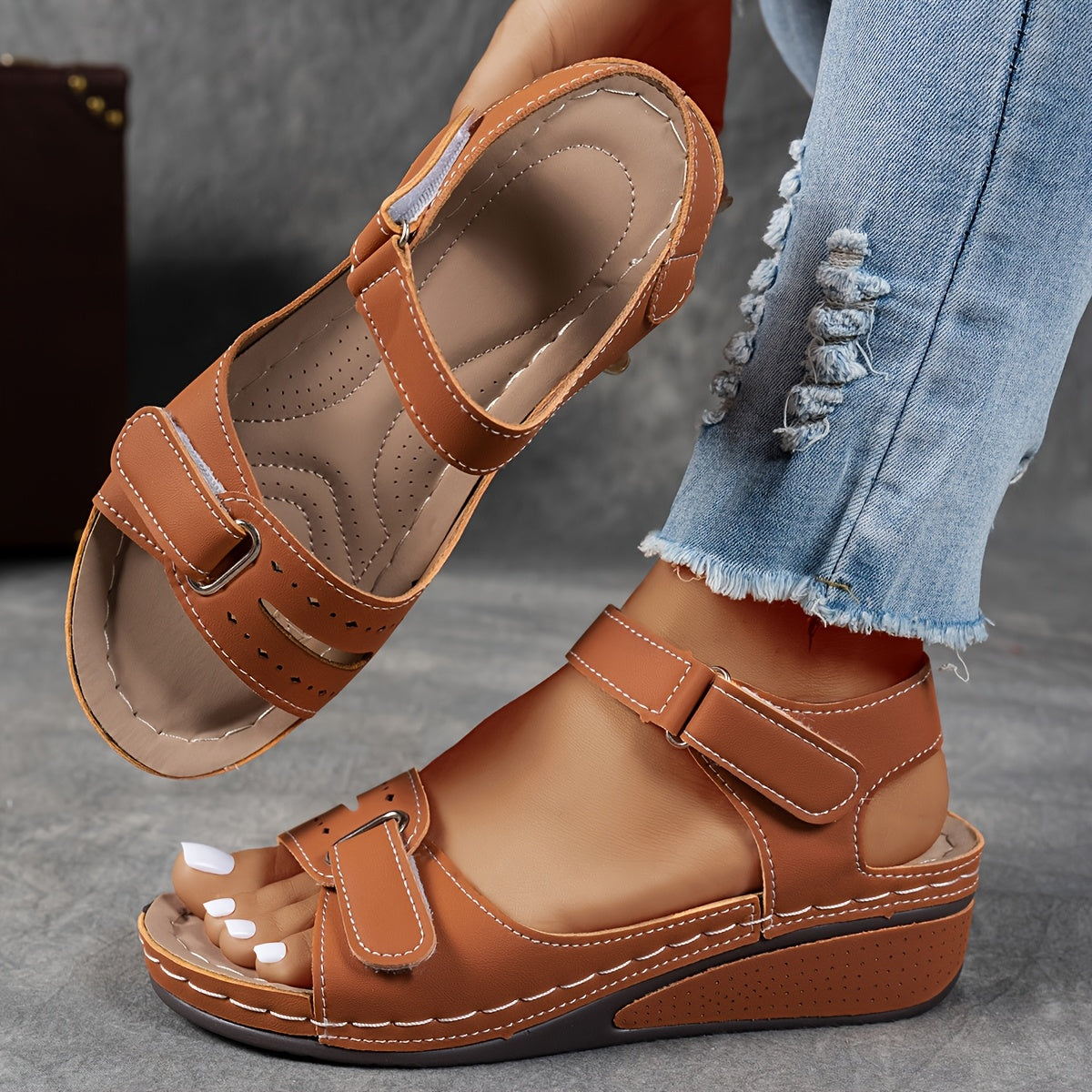 Sandali Donna con Cinturini Regolabili e Suola Imbottita – Design Flessibile