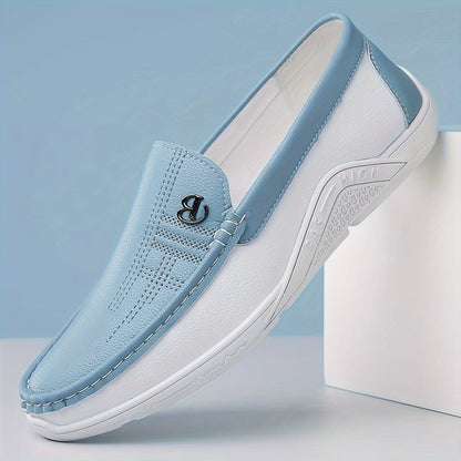 Slip-on herremokkasiner med metaldetalje – let sål