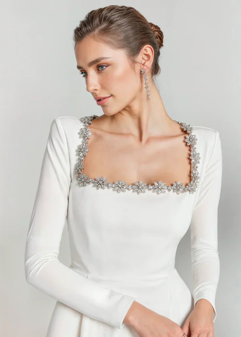 Abito Mini Donna in Velluto con Scollo Quadrato, Maniche Lunghe e Gonna Svasata