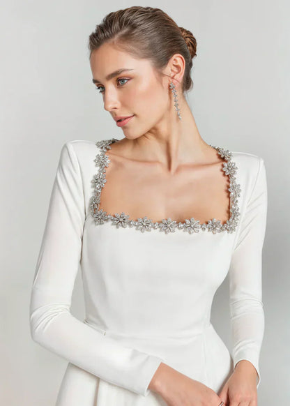 Abito Mini Donna in Velluto con Scollo Quadrato, Maniche Lunghe e Gonna Svasata