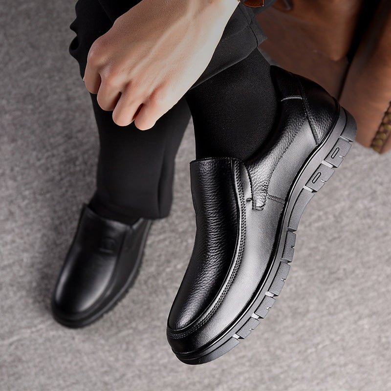 Classic Men's Dress Shoes for Work with Soft Soles and a Formal Design