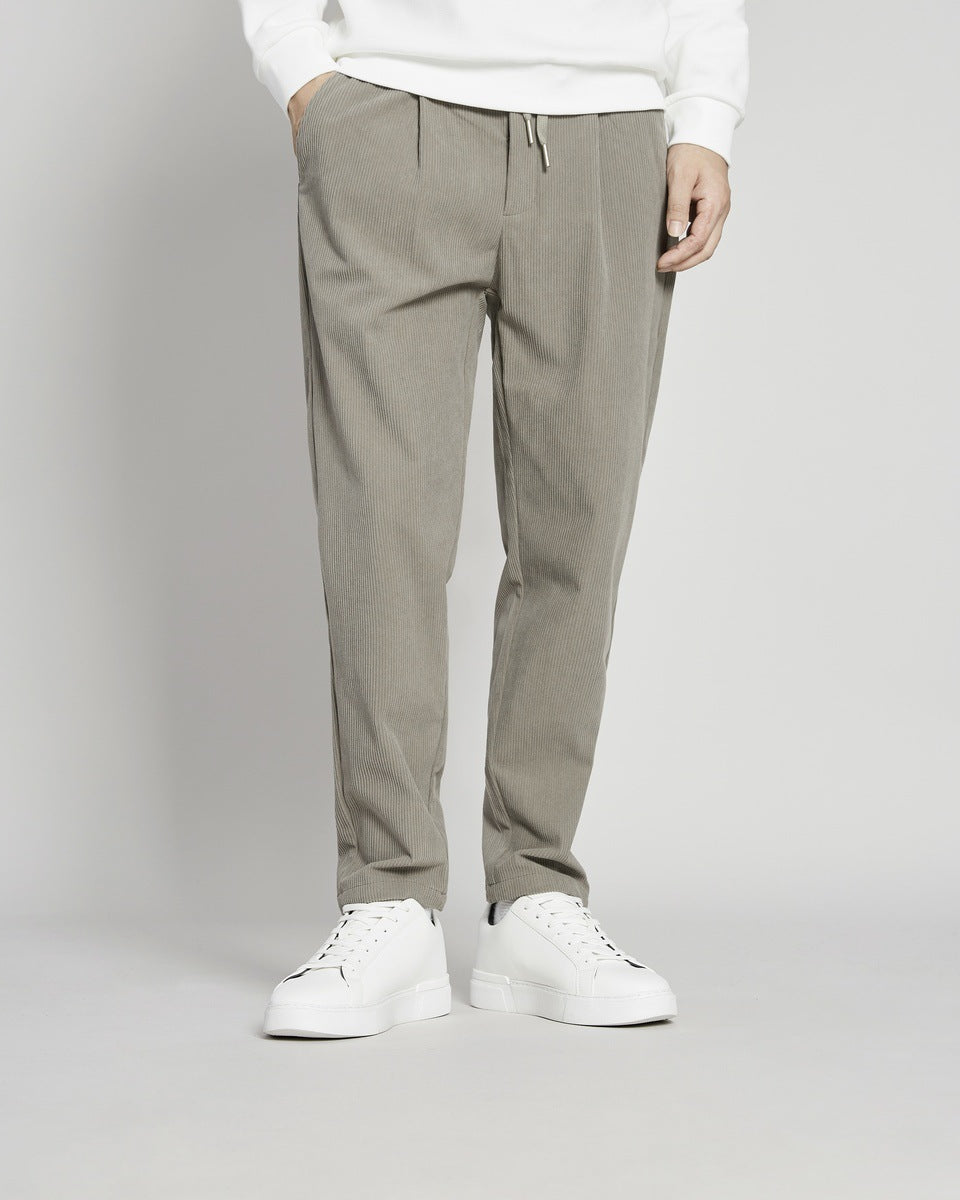 Pantaloni Capri Uomo Primaverili con Vestibilità Ampia e Vita Media con Laccio – Stile Casual