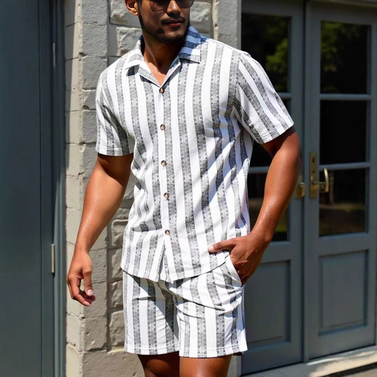 Completo Uomo Due Pezzi con Camicia e Pantaloncini – Vestibilità Ampia