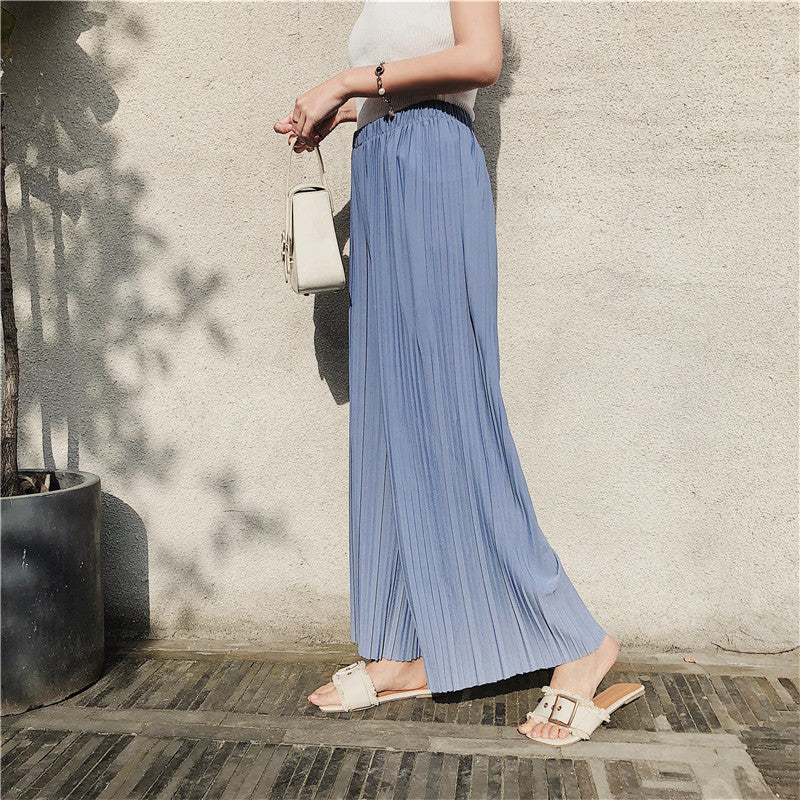 Women's Wide-Leg Pleated Cropped Pants