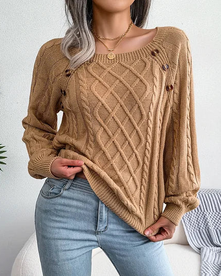 Jersey de mujer con escote cuadrado y corte holgado.