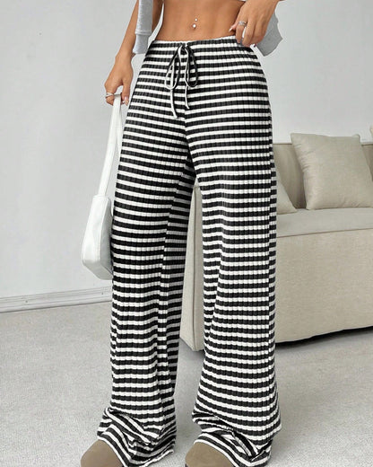 Pantalones de mujer de algodón y pernera recta con estampado de rayas