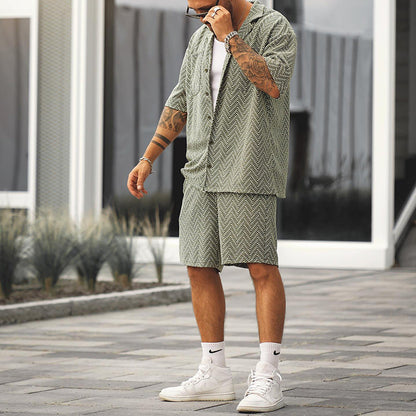 Traje de hombre de dos piezas con camisa y pantalones cortos – Gris verde