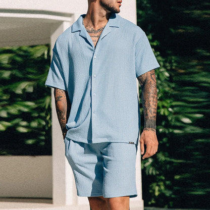 Herresæt i to dele med trykt T-shirt og shorts – Streetwear-stil