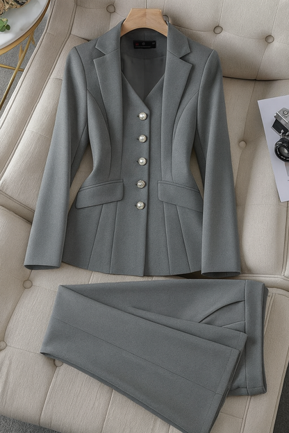 Women's Two-Piece Suit with Blazer and Regular Fit Lined Pants