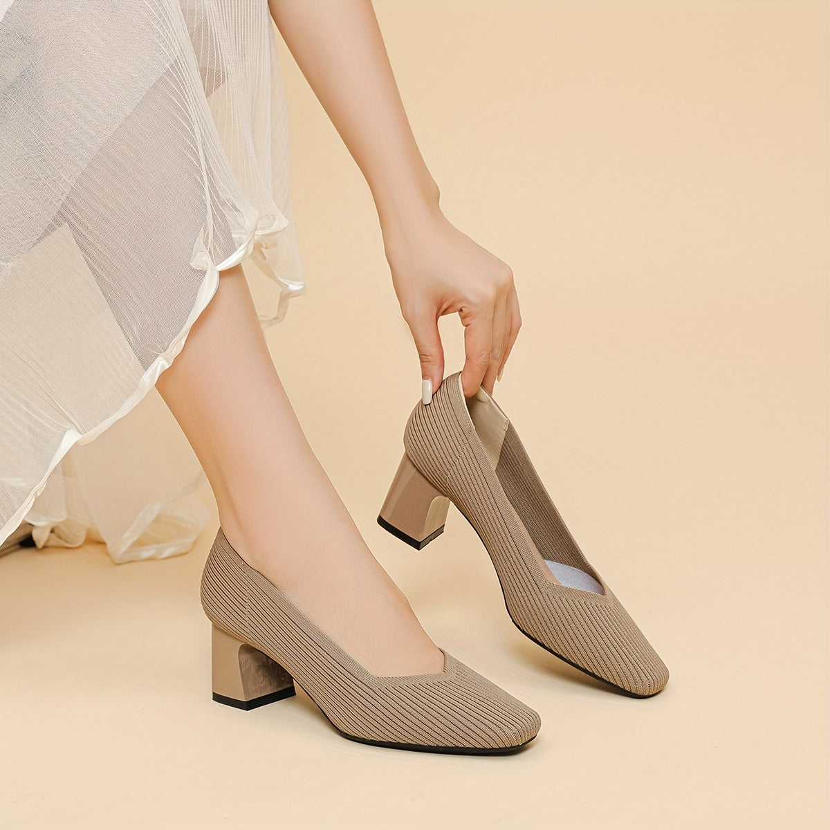 Women's Low-Cut Shoes with Wide Heel, Stretch Upper, and Padded Insole