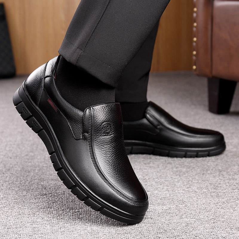Classic Men's Dress Shoes for Work with Soft Soles and a Formal Design
