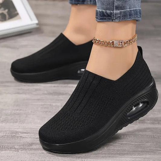 Slip-on sneakers til kvinder med bueunderstøttelse og skridsikker sål