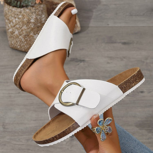 Pantofole Basse da Donna Slip-On con Dettaglio Metallico – Effetto Pelle