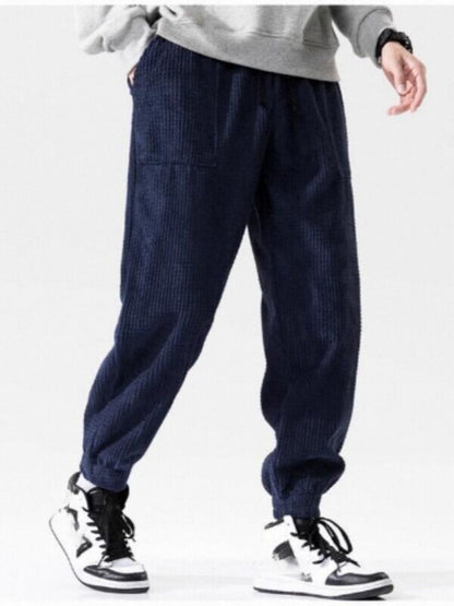 Pantaloni Uomo in Velluto a Coste Slim Fit – Gamba Dritta e Finitura Antipiega