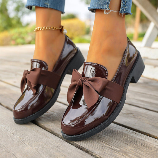 Mocasines de mujer en tallas grandes con detalle de lazo