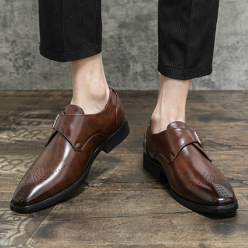 Men's Elegant Brown Faux-Leather Shoes with Metal Buckle and Brogue Details.