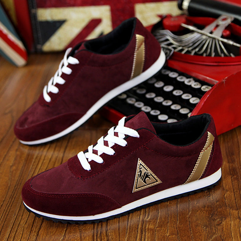 Men's Low Shoes with Laces, Round Toe, and Flat Sole