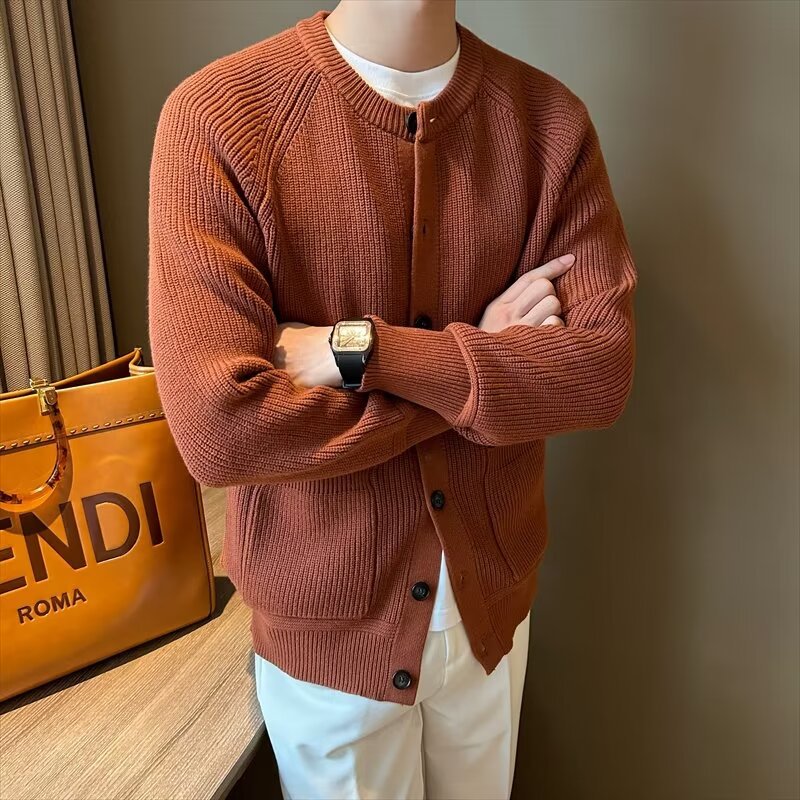 Men's Knit Cardigan Coat with Round Neck and Long Sleeves