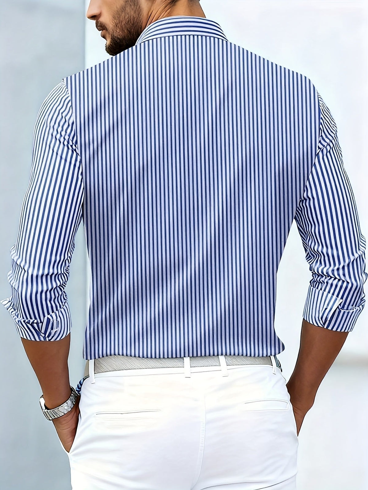 Camisa de hombre a rayas de estilo retro con botones, cuello clásico, corte cómodo y mangas largas.