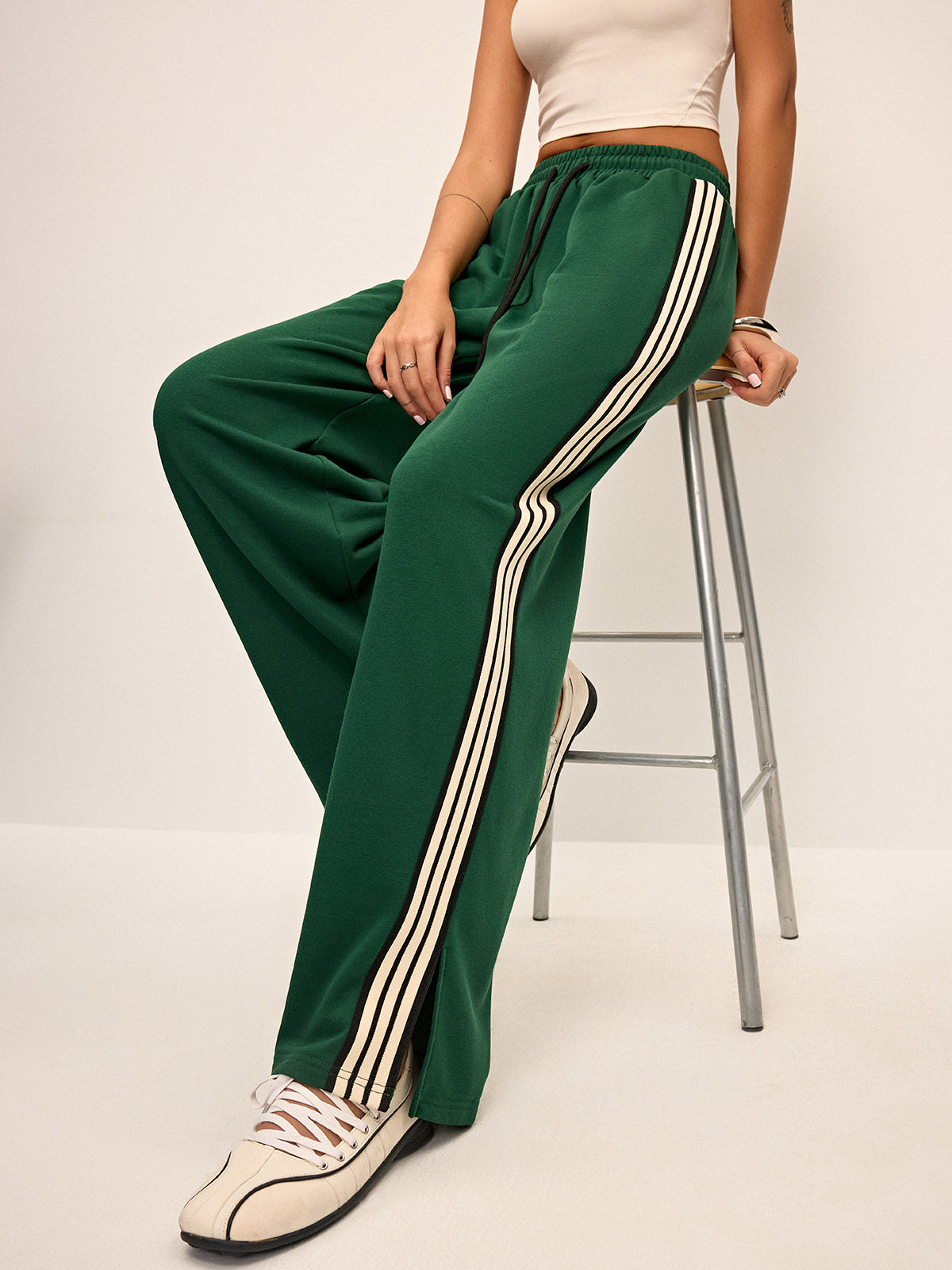 Pantaloni della Tuta Donna a Gamba Larga con Banda Laterale, Vita Media Elasticizzata e Leggera Elasticità