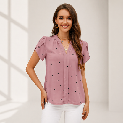 Camicetta Donna con Scollo a V e Stampa a Cuori – Stile Elegante Informale