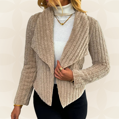 Gilet Donna Beige a Costine con Vestibilità Comoda – Stile Essenziale