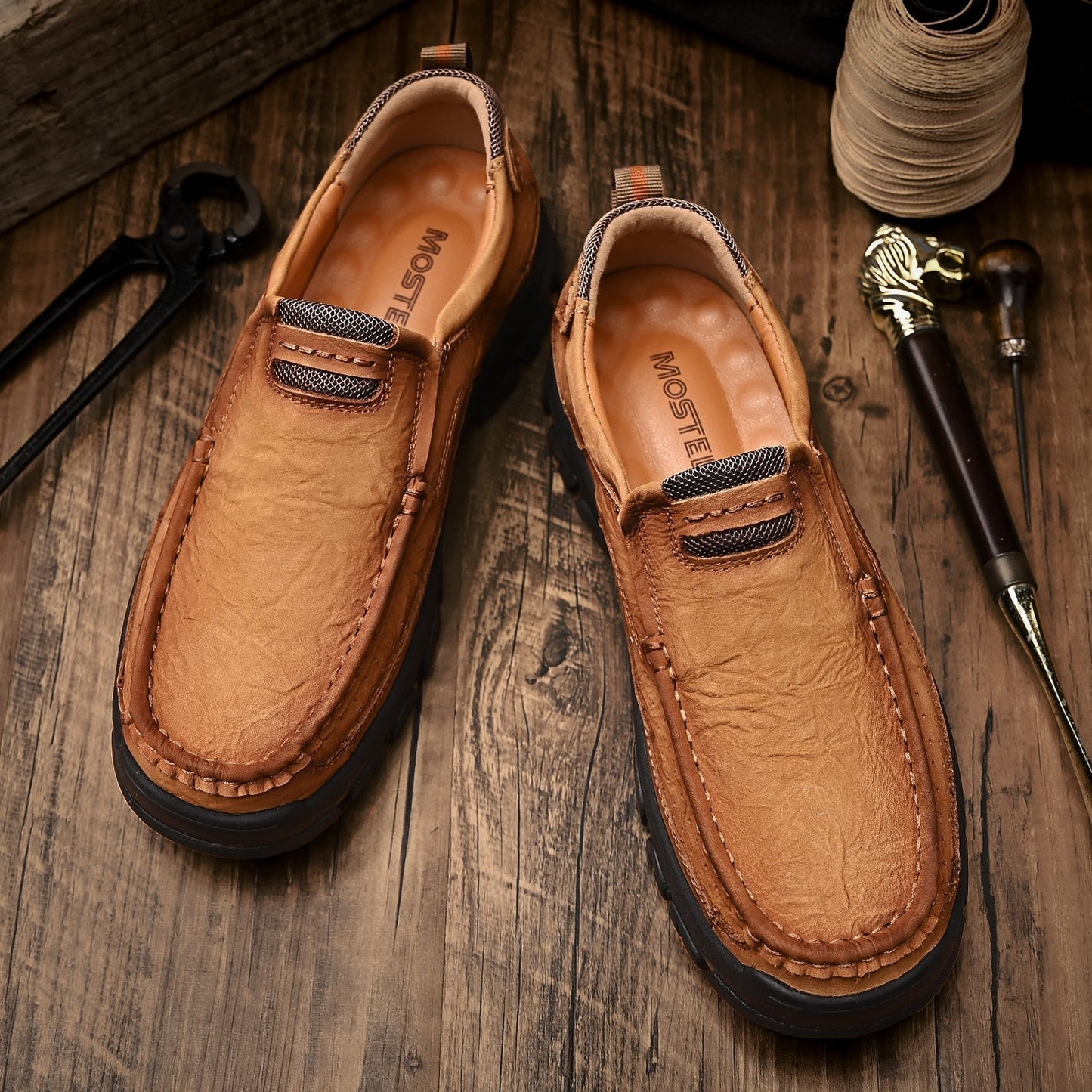 Scarpe Uomo Slip-On Effetto Pelle con Suola Antiscivolo e Soletta Ammortizzata