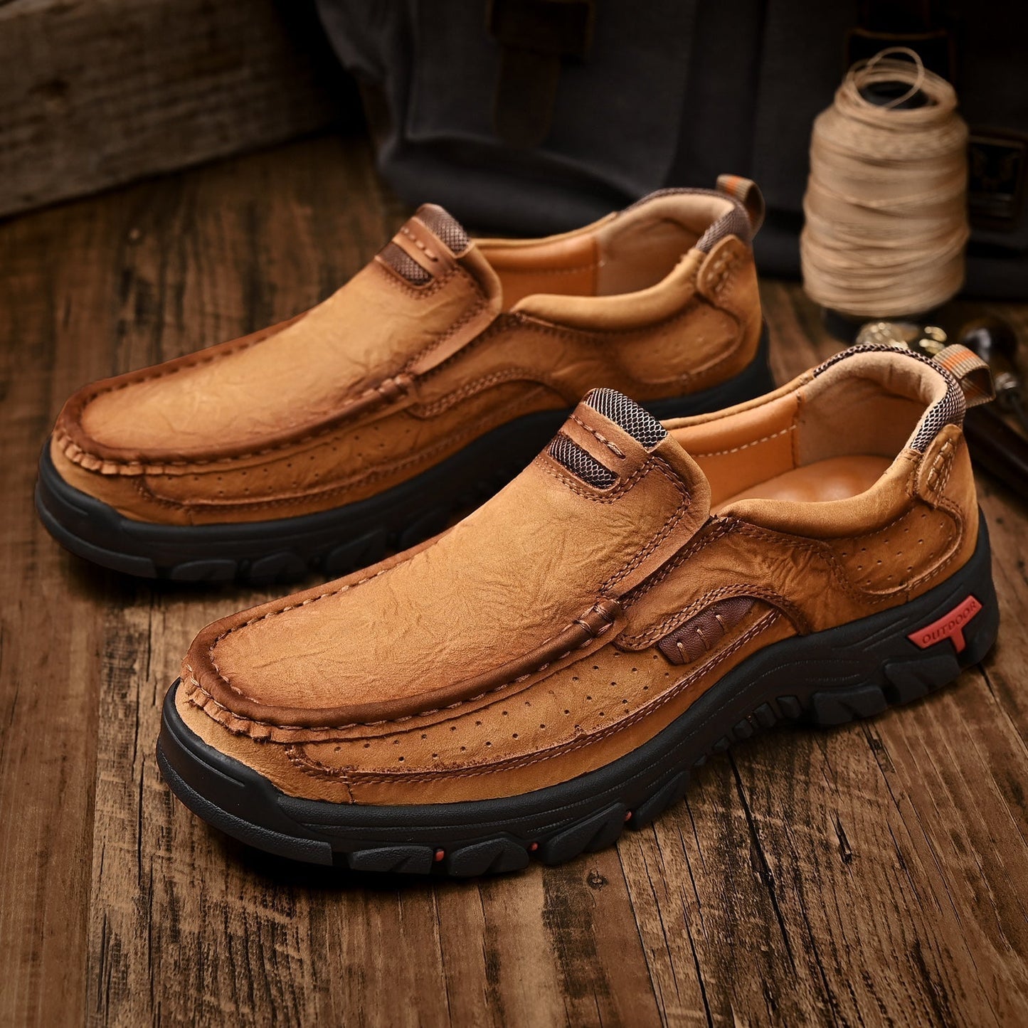 Scarpe Uomo Slip-On Effetto Pelle con Suola Antiscivolo e Soletta Ammortizzata