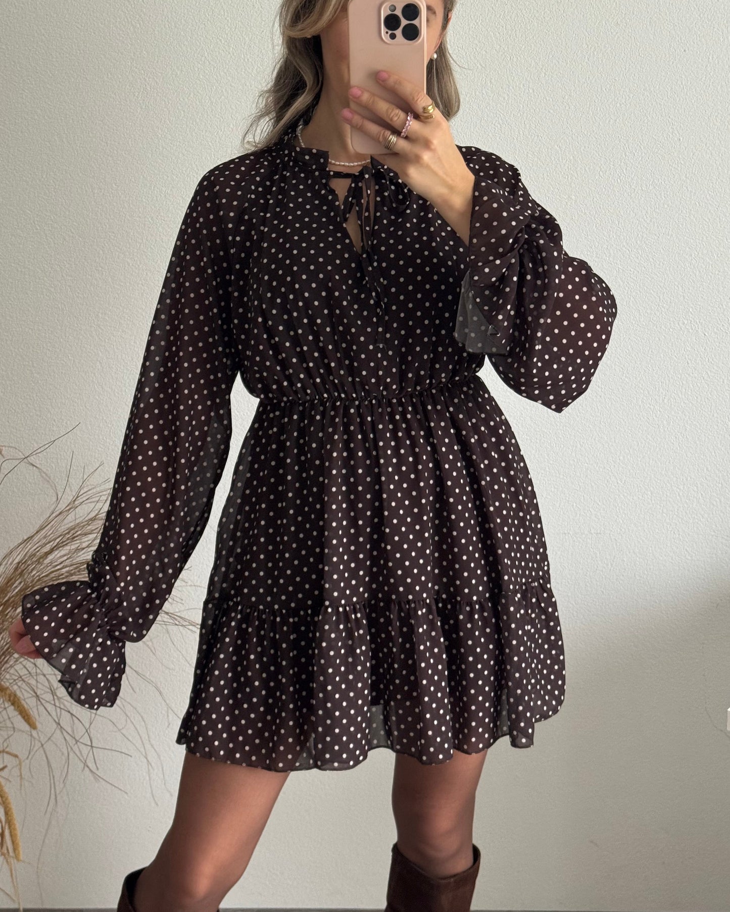 Abito Estivo da Donna a Pois Marrone con Vita Elastica e Maniche Lunghe