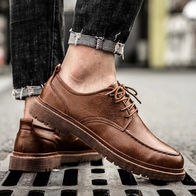 Men's faux-leather lace-up shoes with a cushioned insole