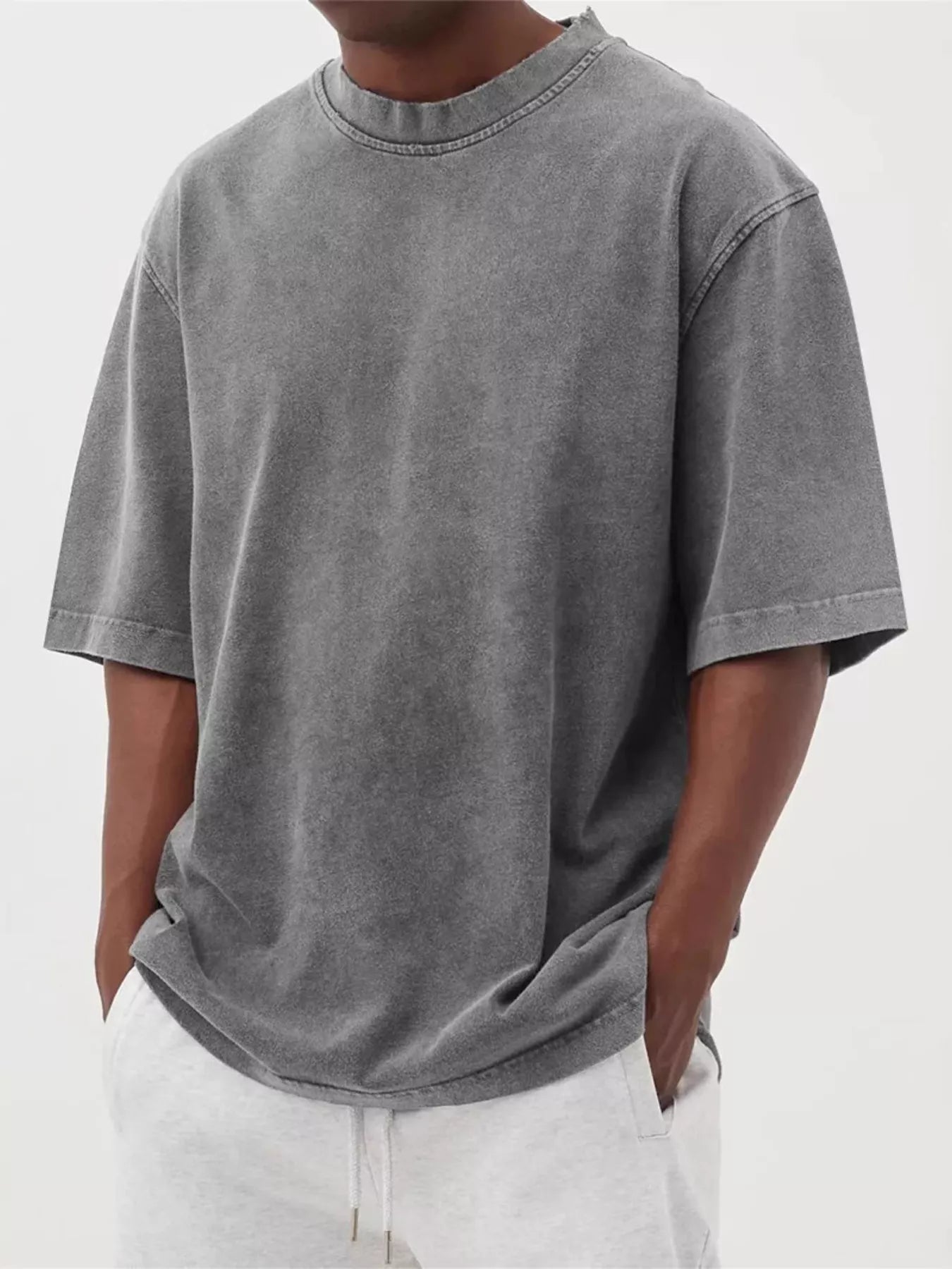 Oversized Men’s Short-Sleeve T-Shirt with Washed Effect