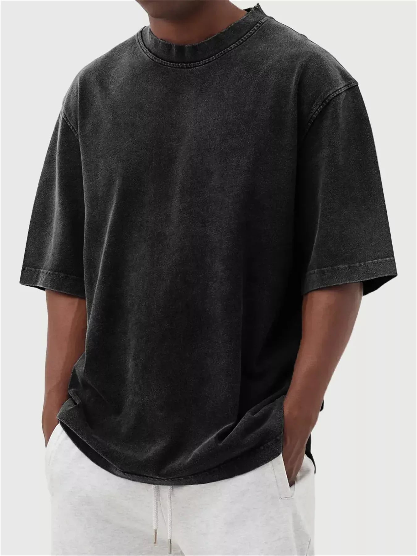 Oversized Men’s Short-Sleeve T-Shirt with Washed Effect