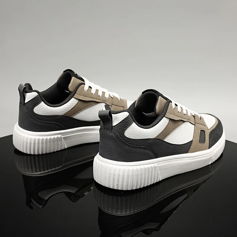 Sneakers Da Uomo In Pelle E Mesh Con Inserti A Contrasto E Suola Testurizzata.