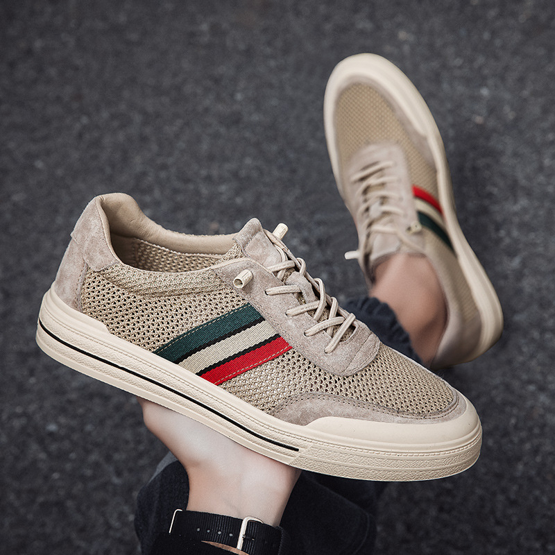 Men's Retro Sneakers with Breathable Mesh Upper and Slip-On Design