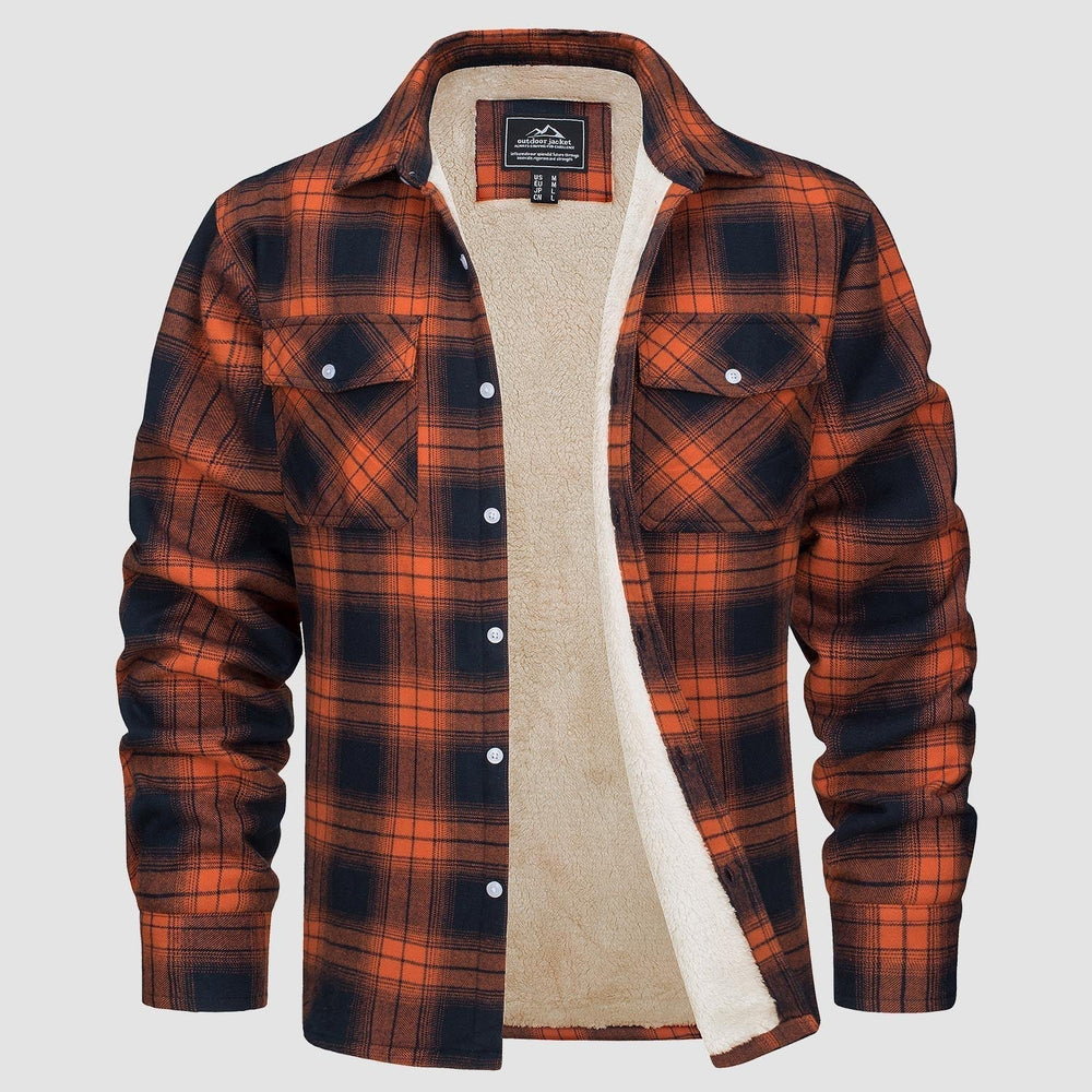Camicia a quadri arancione e nera con fodera in pile, maniche lunghe, tasche frontali e bottoni. Abbigliamento invernale caldo e casual.